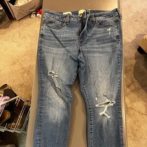 Universal Thread Ripped Skinny Jeans!